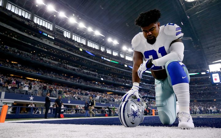 Nfl Clubs To Be Fined If Players Kneel During Anthem Rnz News