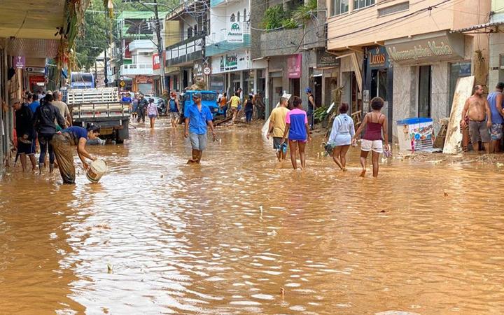 Brazil floods: Dozens dead in severe rainstorms | RNZ News