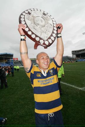 Nili Latu celebrates Bay of Plenty's Ranfurly Shield win over Auckland in 2004.