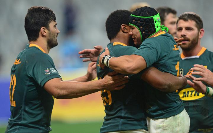 South Africa edge Lions to win series