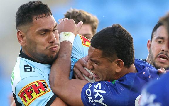 Dallin Watene-Zelezniak playing against the Sharks.