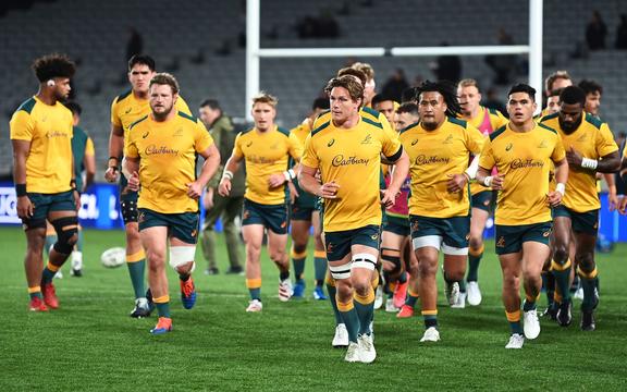 Michael Hooper y los Wallabies se están calentando.