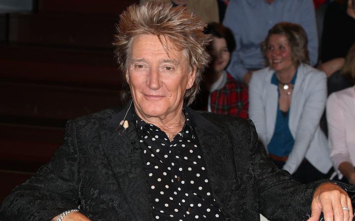 Sir Rod Stewart przyznaje się do winy za „uderzenie” w hotel na Florydzie