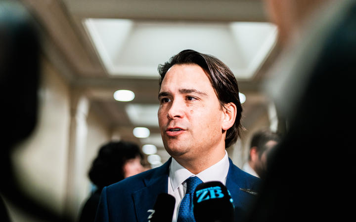 Former National Party leader Simon Bridges is retiring from politics | RNZ  News