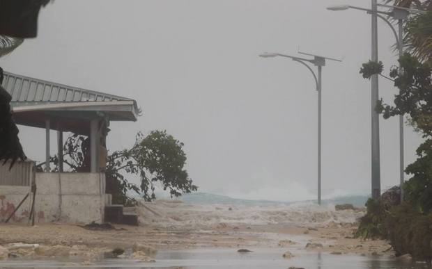 Family face 'tough environment' in Kiribati | RNZ News