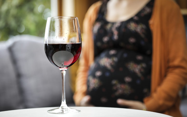 Insight: Foetal Alcohol - Damaging Baby Brains | RNZ