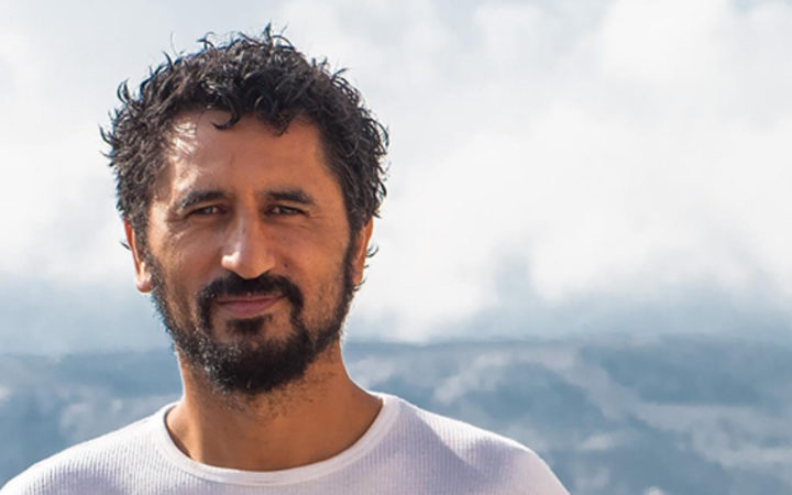 Cliff Curtis clive owen