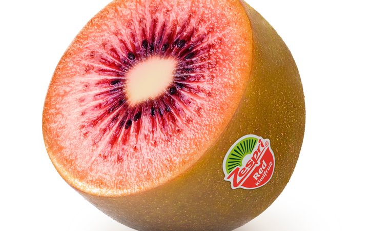 Red fleshed kiwifruit to be trialled in NZ | RNZ News