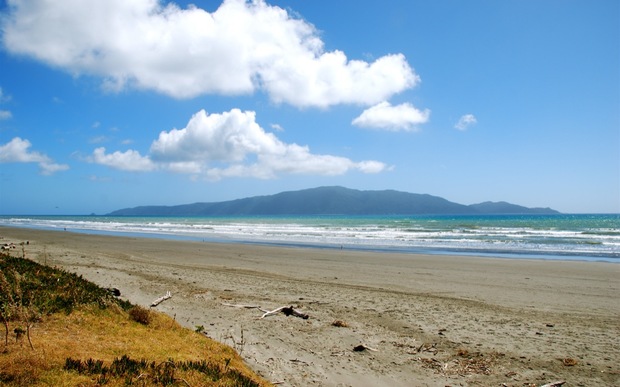 Vehicle Access Rules Confuse Kāpiti Beachgoers Rnz News