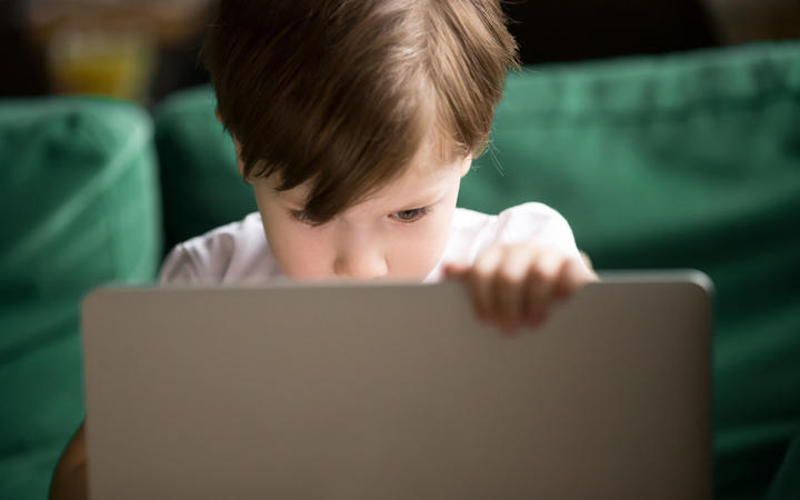 720px x 450px - How and when to talk to kids about pornography | RNZ