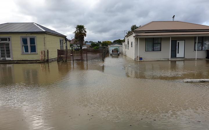 Southlanders Displaced By Flooding Lockdown In Temporary Units 